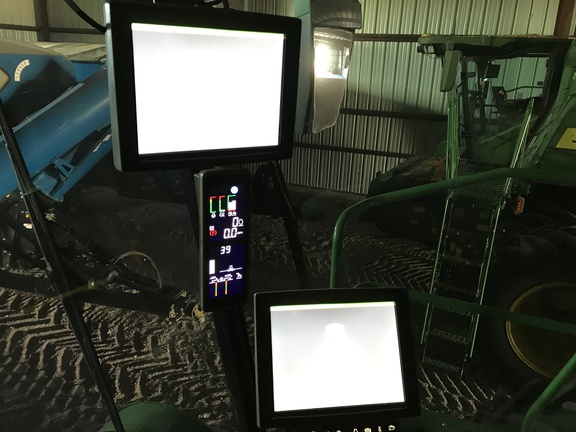 2022 John Deere X9 1100 Combine