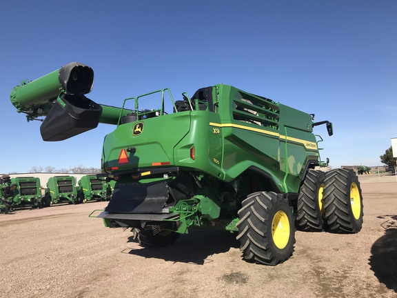 2022 John Deere X9 1100 Combine