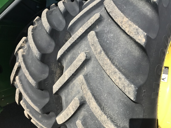 2022 John Deere X9 1100 Combine