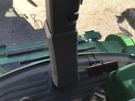 2022 John Deere X9 1100 Combine