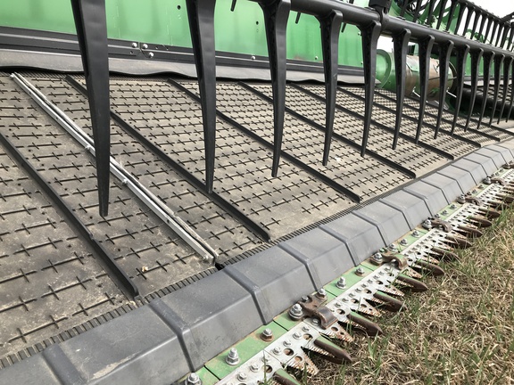 2022 John Deere HD50F Header Combine