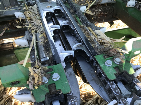 2022 John Deere C16F Header Corn Head