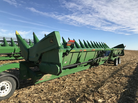 2022 John Deere C16R Header Corn Head