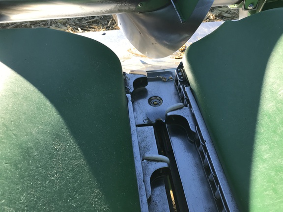 2022 John Deere C16R Header Corn Head