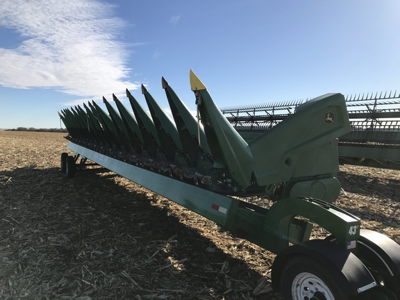 2022 John Deere C16R Header Corn Head