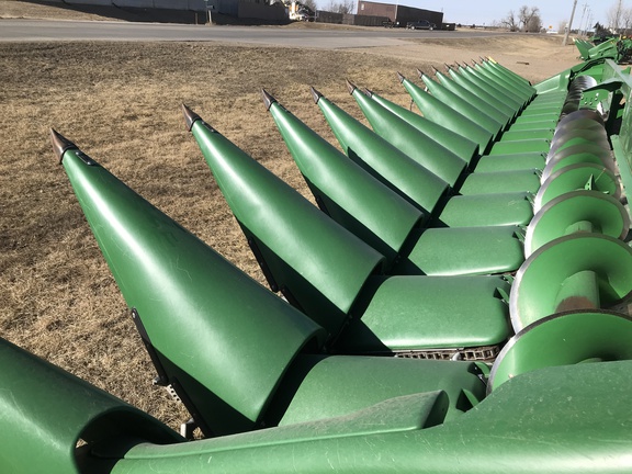 2022 John Deere C16R Header Corn Head