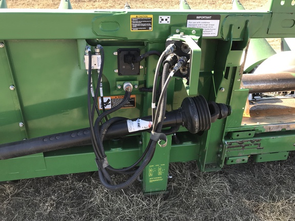 2022 John Deere C16R Header Corn Head