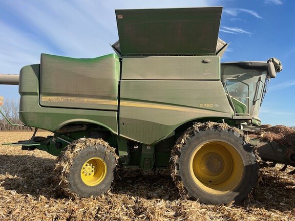 2022 John Deere S780 Combine