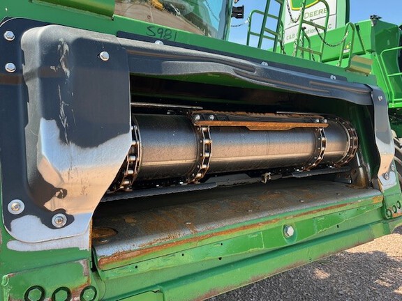 2022 John Deere S780 Combine