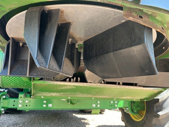 2022 John Deere S780 Combine
