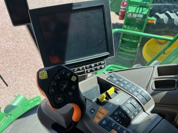 2022 John Deere S780 Combine
