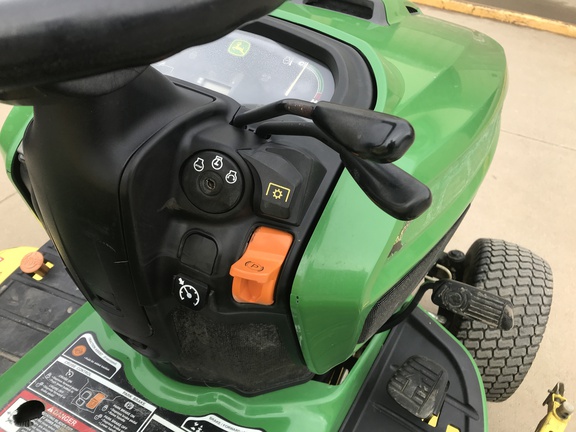 2013 John Deere X710 Garden Tractor