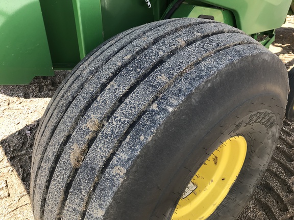 2019 John Deere 560M Baler/Round