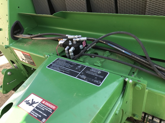 2019 John Deere 560M Baler/Round