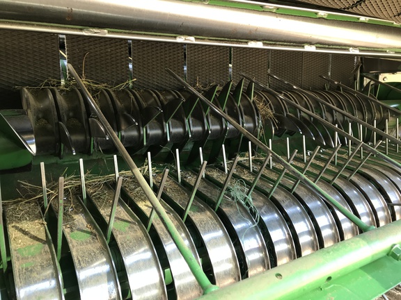 2019 John Deere 560M Baler/Round
