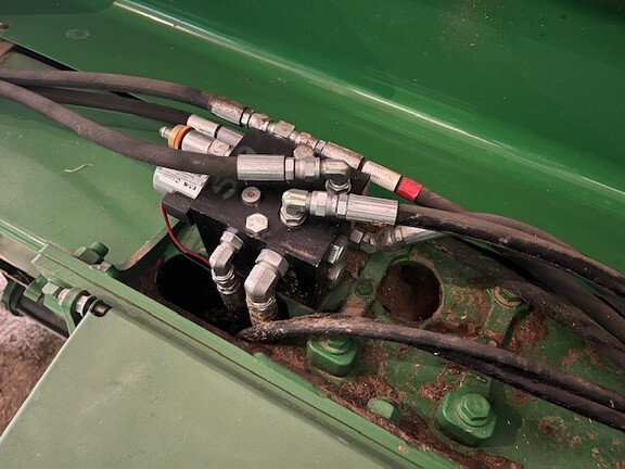 2013 John Deere 569 Baler/Round