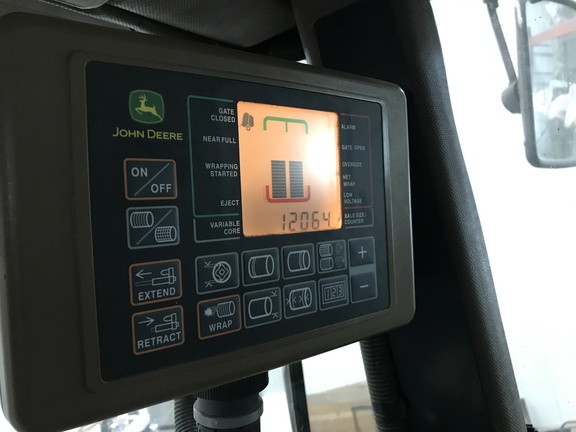 2020 John Deere 560M Baler/Round