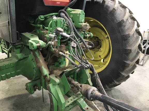 2020 John Deere 560M Baler/Round