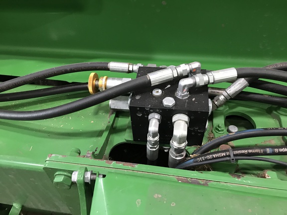 2020 John Deere 560M Baler/Round