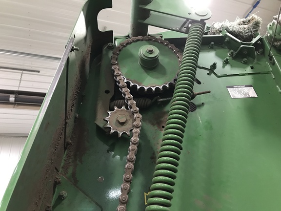 2020 John Deere 560M Baler/Round