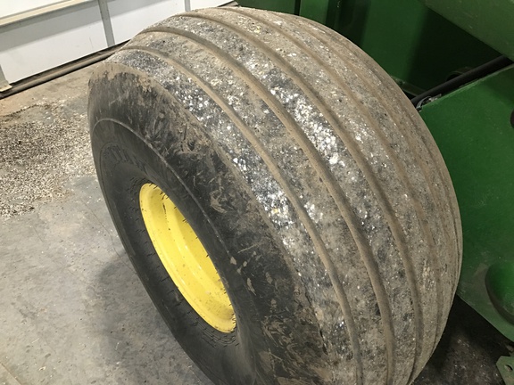 2020 John Deere 560M Baler/Round