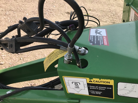2020 John Deere 560M Baler/Round