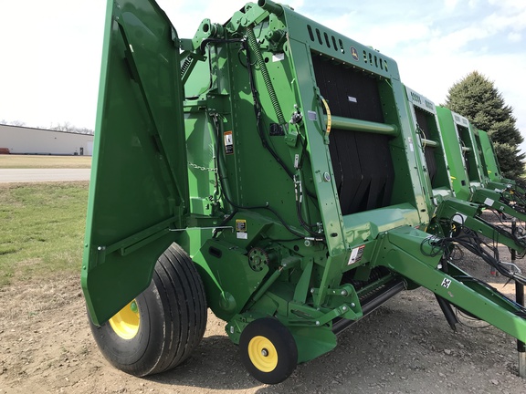 2020 John Deere 560M Baler/Round