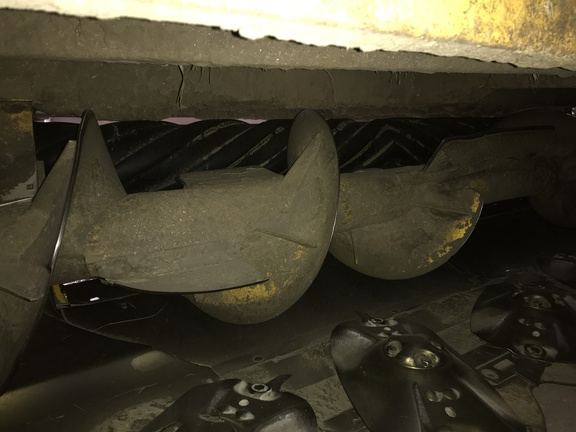 2015 New Holland Speedrower 220 Windrower