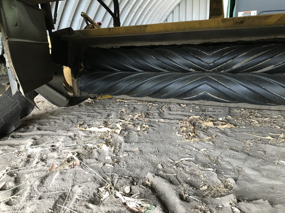 2015 New Holland Speedrower 220 Windrower