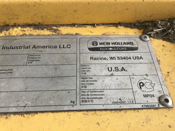 2015 New Holland Speedrower 220 Windrower