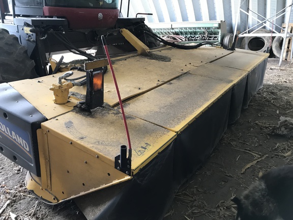 2015 New Holland Speedrower 220 Windrower