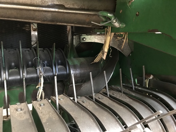 2016 John Deere 569 Premium Baler/Round