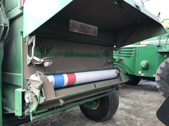 2016 John Deere 569 Premium Baler/Round