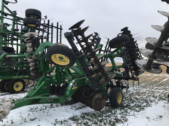 2014 John Deere 2623 Disk