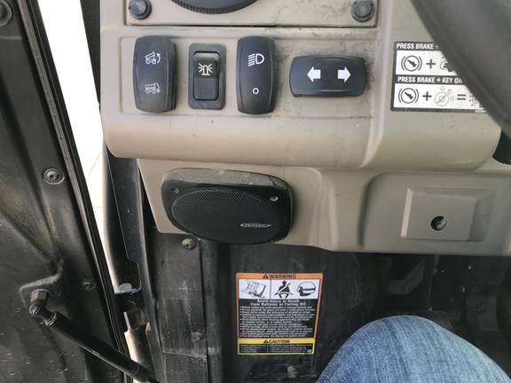 2023 John Deere XUV 835R ATV