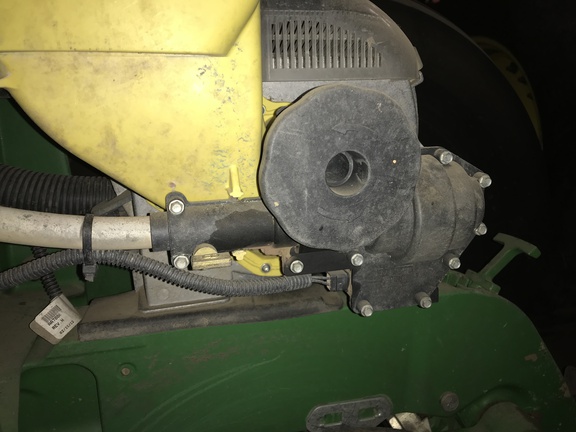 2012 John Deere 1770NT CCS Planter