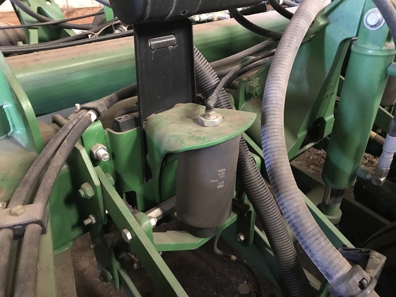 2012 John Deere 1770NT CCS Planter