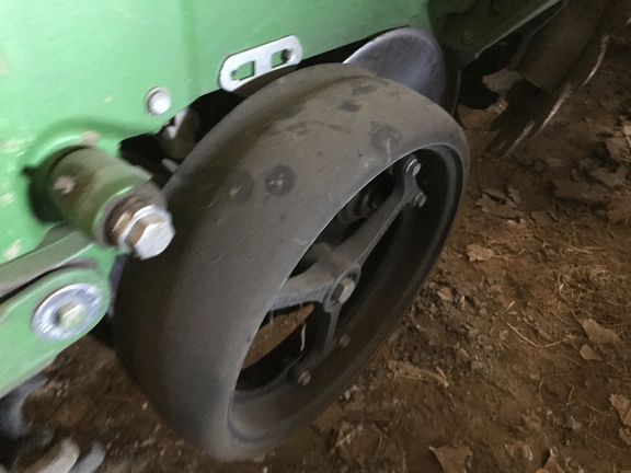 2012 John Deere 1770NT CCS Planter