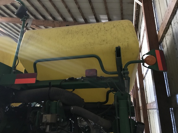 2012 John Deere 1770NT CCS Planter
