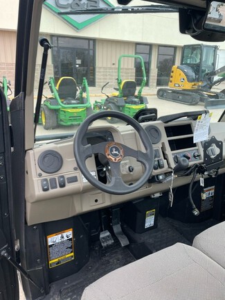 2024 John Deere XUV 835R ATV