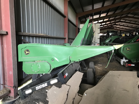 2023 John Deere C12R Header Corn Head