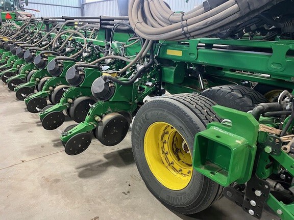 2023 John Deere DB90 Planter