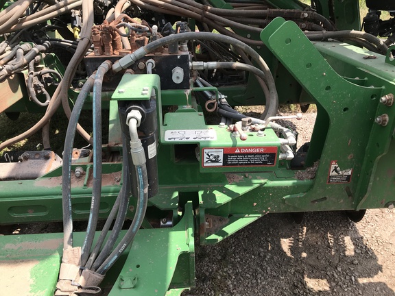 2021 John Deere N530C Air Seeder