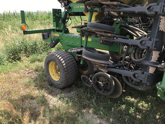 2021 John Deere N530C Air Seeder