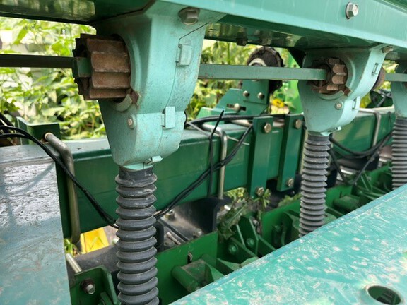 2000 John Deere 1530 Drill