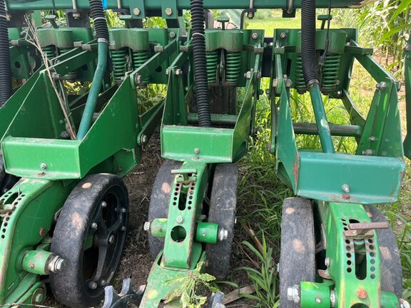 2000 John Deere 1530 Drill