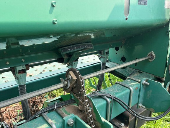 2000 John Deere 1530 Drill
