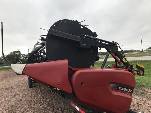 2014 Case IH 3162-35 Header Combine