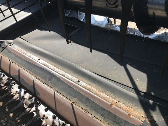 2018 MacDon FD75-35 Header Combine