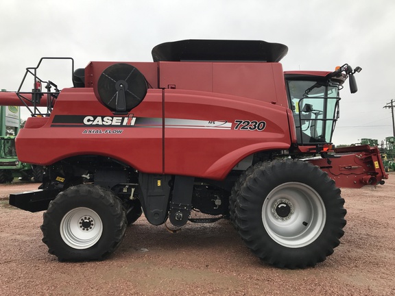 2014 Case IH 7230 Combine